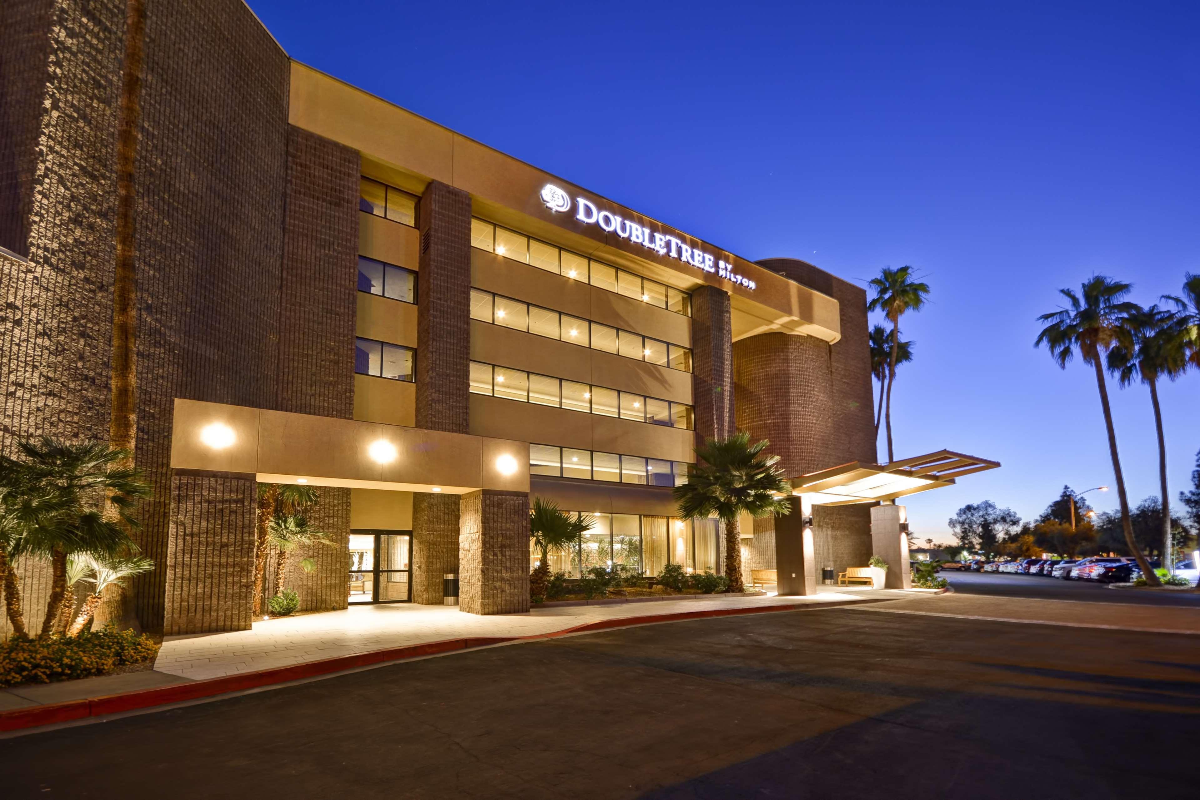 Doubletree By Hilton Phoenix North Hotel Exterior photo