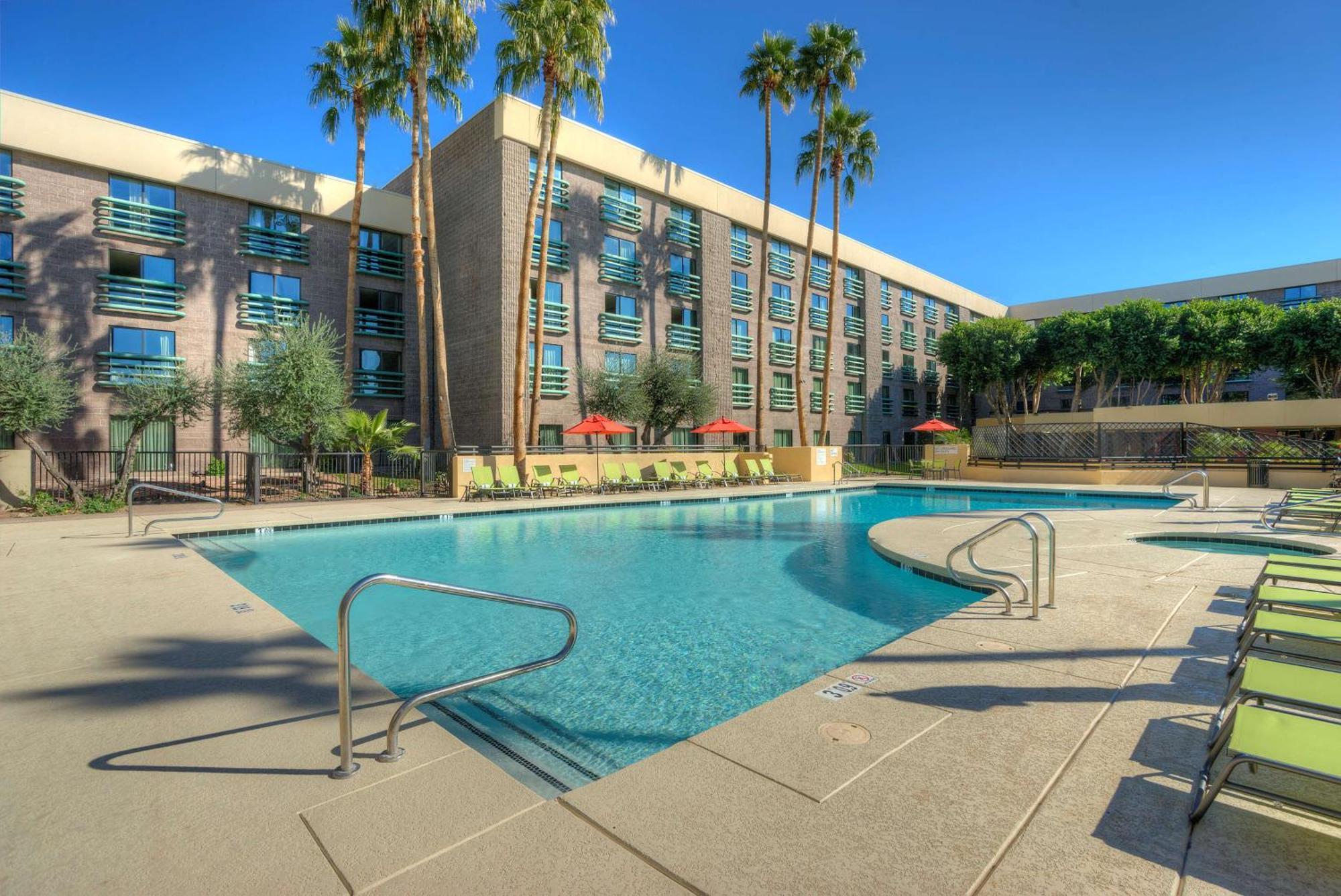 Doubletree By Hilton Phoenix North Hotel Exterior photo